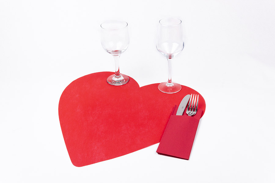 Mantel Novotex Forma Corazón 42x42cm Rojo, 250uds